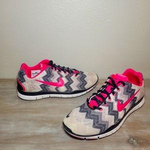 Nike Premium Training Flex Supreme TR3 Sneaker Woman’s size 9 plus bonus.